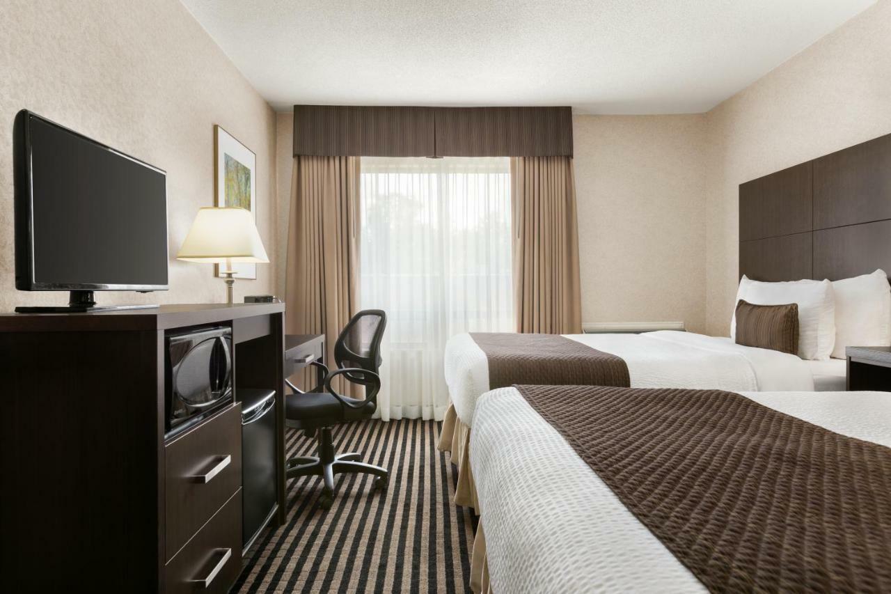Days Inn By Wyndham Miramichi Nb Kültér fotó