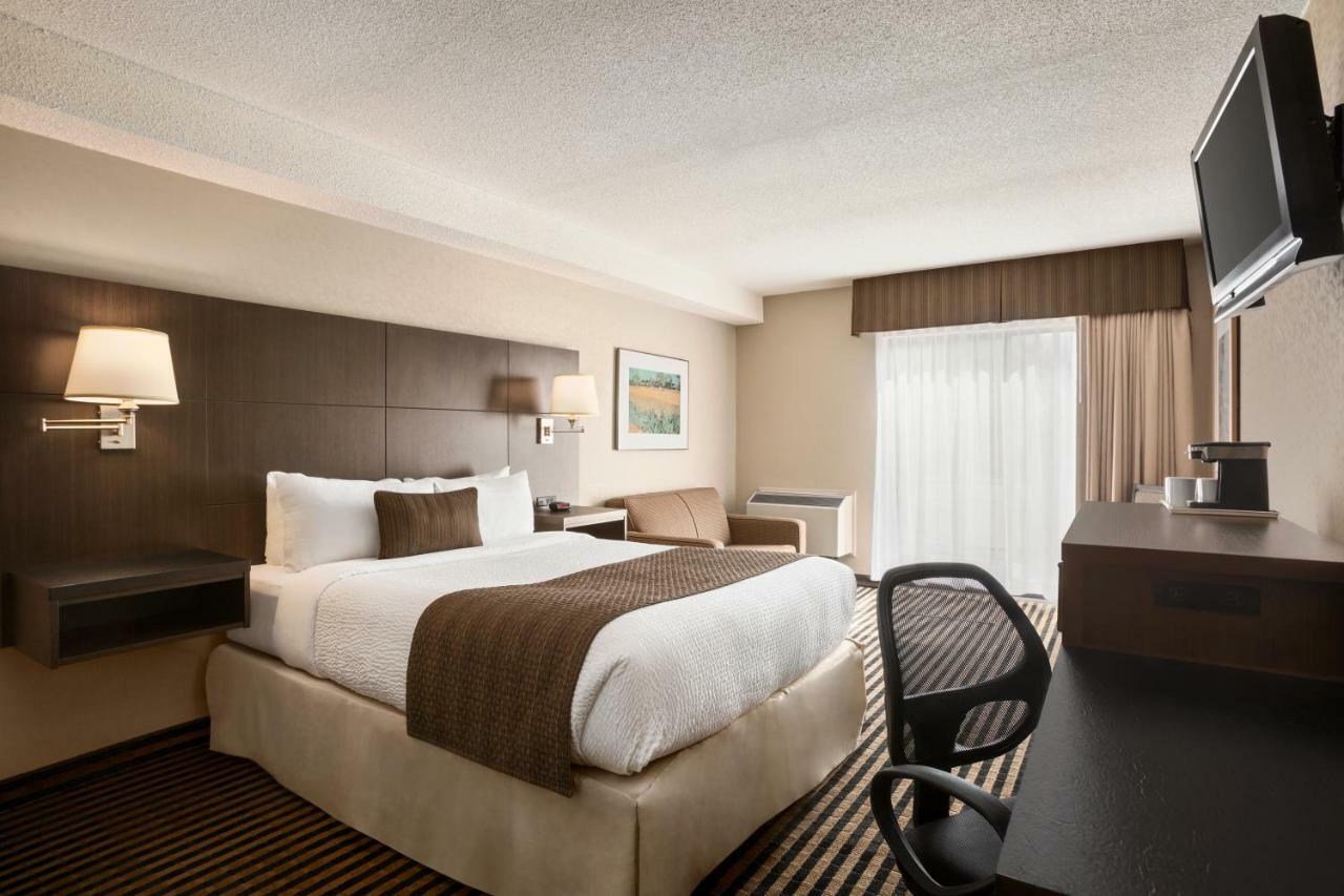 Days Inn By Wyndham Miramichi Nb Kültér fotó